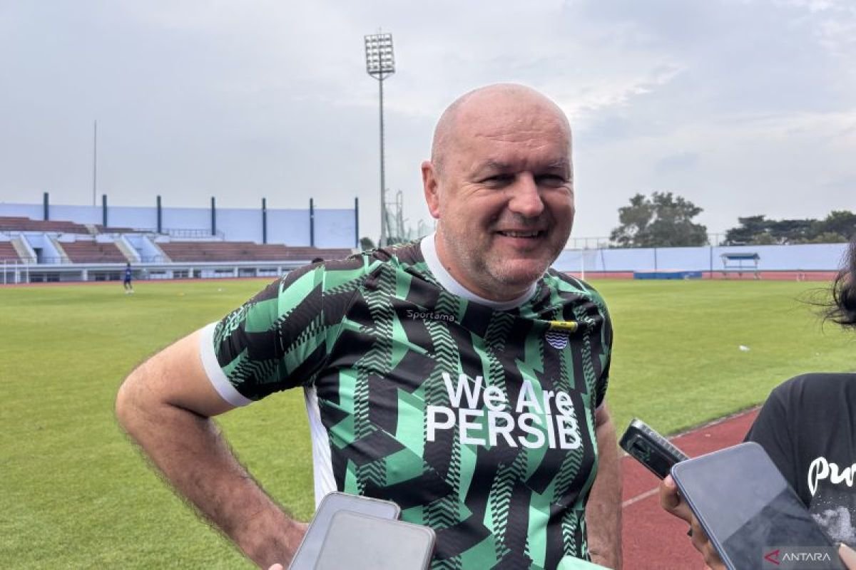 Bojan Hodak Konfirmasi Lima Pemain Absen Lawan Persita