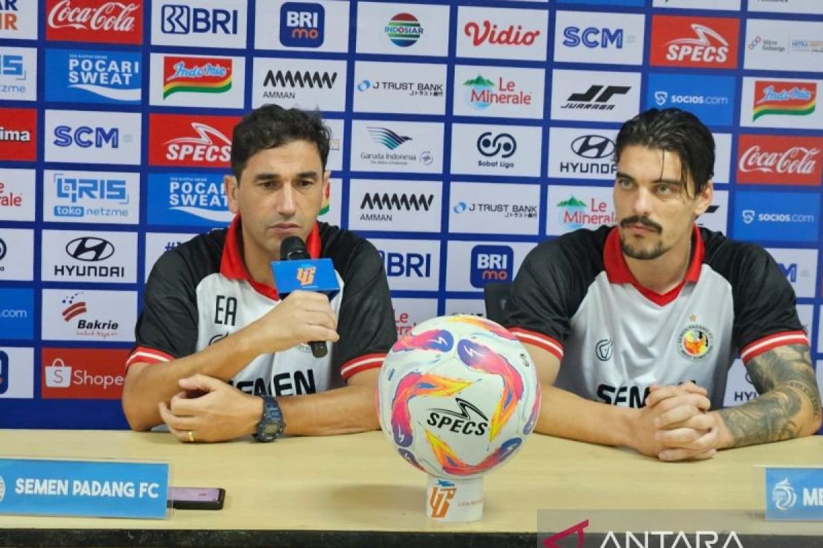 Pelatih Semen Padang Almeida Berambisi Raih Tiga Poin di Kandang Persija