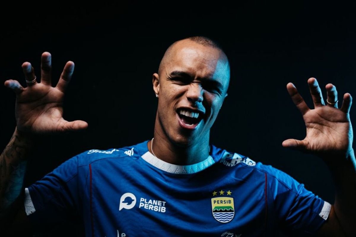 Persib Bandung Resmi Perkenalkan Dua Pemain Asing Baru