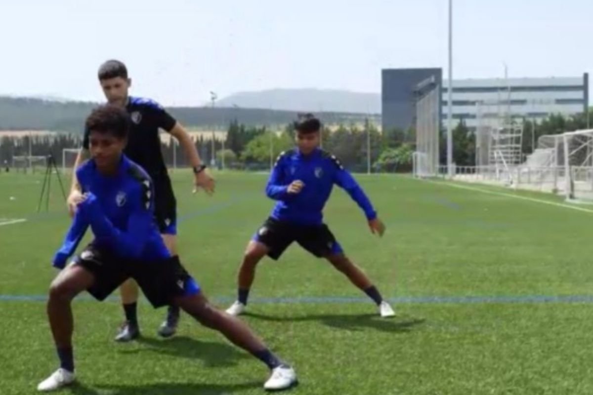 Direktur Akademi Osasuna Memuji Potensi Akwila dan Fardan