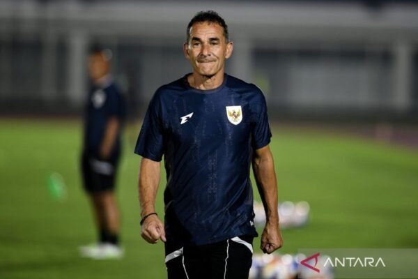 Vanenburg Berikan Catatan Penting untuk Permainan Tim U23 Indonesia