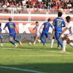 Arema FC Tahan Imbang Malut United dengan Skor 1-1